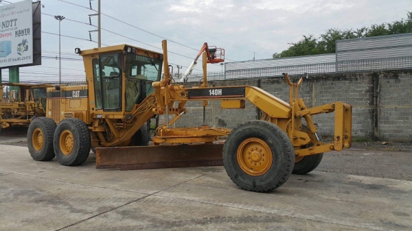 รถเกรด CAT 140H VHP S/N 2ZK5701 รถเกรด CAT 140H VHP S/N 2ZK5701