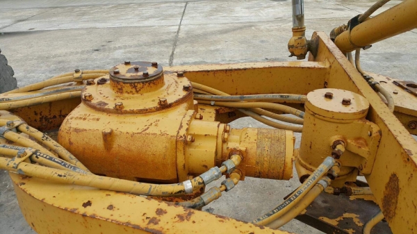 รถเกรด CAT 140H VHP S/N 2ZK5701 รถเกรด CAT 140H VHP S/N 2ZK5701