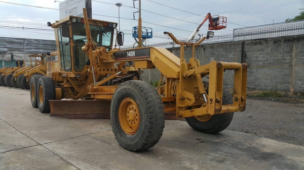 รถเกรด CAT 140H VHP S/N 2ZK5701 รถเกรด CAT 140H VHP S/N 2ZK5701