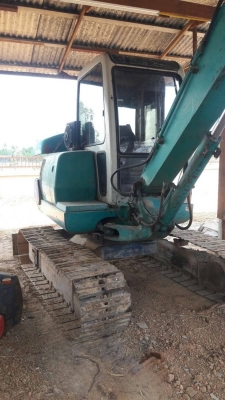 ขาย 385,000 KOMATSU pc 40-7 หัวเก๋ง เครื่องดี ปั้มแรง เอวแน่น ช่วงล่างดี รถพร้อมใช้ รถอยู่ บุรีรัมย์ นางรอง 090-772-3710 090-772-3708