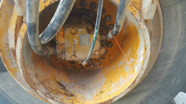 รถกัด CMI 650 ปี 2001 รถกัด CMI 650 ปี 2001