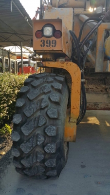 รถกัด CMI 650 ปี 2001 รถกัด CMI 650 ปี 2001