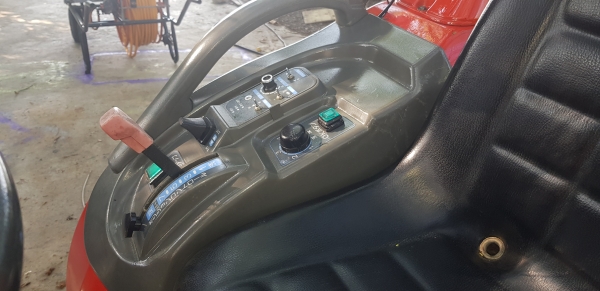 รถไถนั่งขับพร้อมใช้งาน 17 แรง พร้อมโรตารี ราคา 210000 บาท รถไถนั่งขับพร้อมใช้งาน 17 แรง พร้อมโรตารี ราคา 210000 บาท