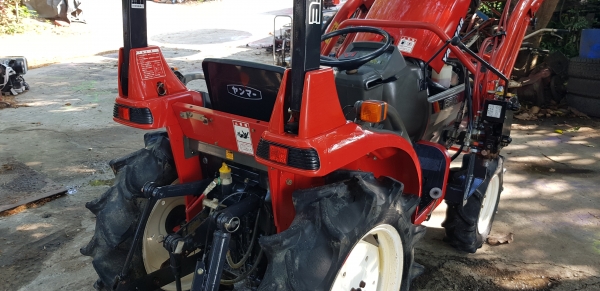 รถไถนั่งขับพร้อมใช้งาน 17 แรง พร้อมโรตารี ราคา 210000 บาท รถไถนั่งขับพร้อมใช้งาน 17 แรง พร้อมโรตารี ราคา 210000 บาท