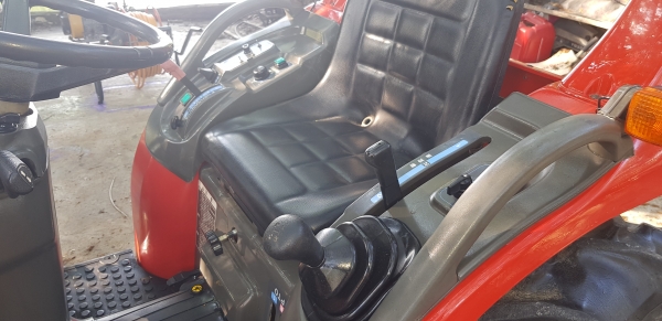 รถไถนั่งขับพร้อมใช้งาน 17 แรง พร้อมโรตารี ราคา 210000 บาท รถไถนั่งขับพร้อมใช้งาน 17 แรง พร้อมโรตารี ราคา 210000 บาท