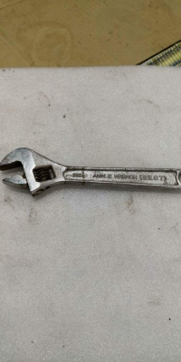 120 บ.ส่งถึงบ้านฟรีโทร 083-2000058 LINE ID: line832923 ประแจเลื่อนยี่ห้อ ANGLE WRENCH ขนาด 200 mm.