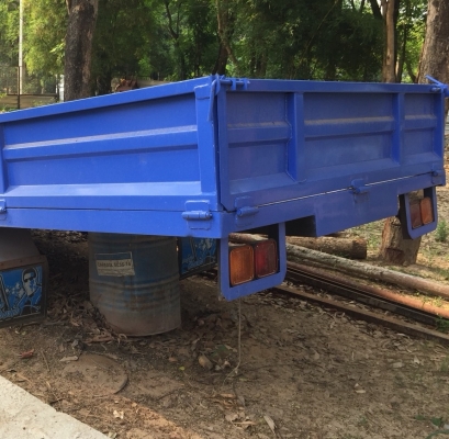 ขาย.ถูกๆ 12,000บ.กะบะ ยาว4.30ม.สภาพสวยเดิมๆไม่มีผุ พร้อมใช้งาน ยกลงจากรถ 6ล้อ NPR  ขาย.ราคา 12,000บ.กะบะสวยๆ.