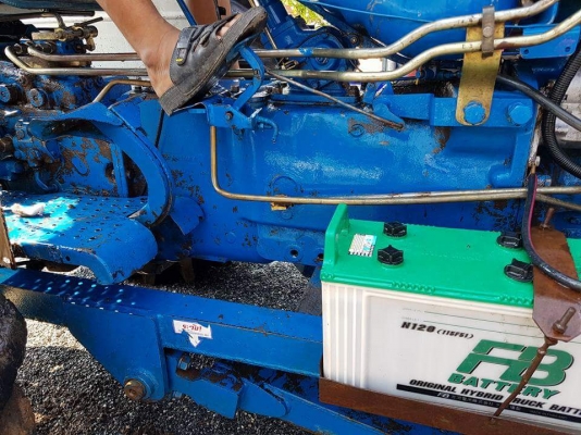 รถไถฟ๊อต6610T5 อุปกรมีผานหน้าผานหลัง รถสภาพดีเครืองแรงเอกสารไบซื้อขาย ราคา265000฿ ต่อลอง0811336755ภัทร