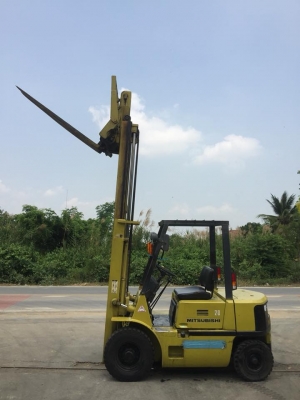ขาย ฟอล์คลิฟต์ 2 ตัน  MITSUBISHI FD20  รถนอกเก่าญี่ปุ่น ดีเซล  เสา 3 เมตร งาฮิ้ง