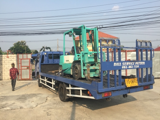 รถโฟล์คลิฟต์ ยี่ห้อมิตซูบิชิ น้ำหนักยก 2.5 ตัน งายกสูง 3 เมตร