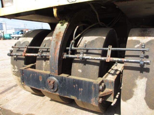 ขายรถบด 9 ล้อ HITACHI RT200-C FROM JAPAN พร้อมใช้งาน ติดต่อ 063-9316985 ID L INE : 0639316985 ครับ