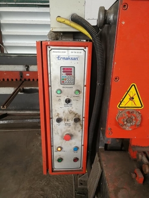 ขายเครื่องตัดไฮโดรลิคตัดได้4มิลตัดงานได้ยาว2.6เมตรออโตแบ็คเก็ตพร้อมใช้ ขายเครื่องตัดไฮโดรลิคตัดได้4มิลตัดงานได้ยาว2.6เมตรออโตแบ็คเก็ตพร้อมใช้