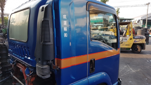 ขายหัวเก๋งอีซูซุ เดก้า หน้าตึก รุ่นใหม่ หัวเก่ารถญี่ปุ่น สภาพสวย พร้อมกันชนหน้าและแก้มโครเมี่ยม ขายหัวเก๋งอีซูซุ เดก้า หน้าตึก รุ่นใหม่ หัวเก่ารถญี่ปุ่น สภาพสวย พร้อมกันชนหน้าและแก้มโครเมี่ยม