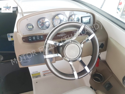 Pre-Owned สภาพสวยเหมือนใหม่ พร้อมแล่นเรือได้ทันที 2015 Regal cuddy 2250