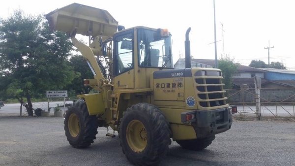 รถตักโคมัตสุ コマツ Komatsu WA100-3 เก่าญี่ปุ่น