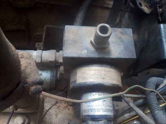 ขายชุดแก๊สสยามราชพร้อมกล่อง 10000 บาท