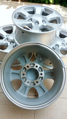 ล้อแม็กอีซูซุ ขอบ16 6รู139.7 ET33 (แม็กเปล่า)