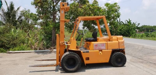 ขายด่วนรถยกดีเซลKOMATSU FD35-2 ยกได้4ตันยกสูง4เมตรยางหน้าคู้รถนอกเพิ่งนำเข้ามายังไม่เคยใช้งานในเมืองไทยเลย ขายด่วนรถยกดีเซลKOMATSU FD35-2 ยกได้4ตันยกสูง4เมตรยางหน้าคู้รถนอกเพิ่งนำเข้ามายังไม่เคยใช้งานในเมืองไทยเลย
