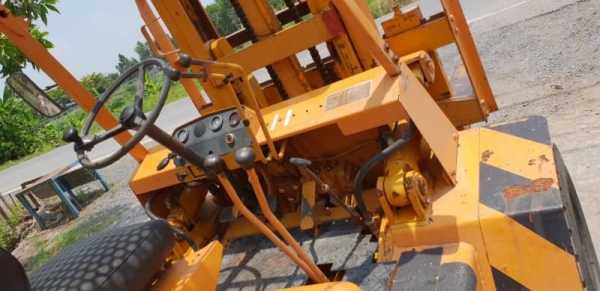 ขายด่วนรถยกดีเซลKOMATSU FD35-2 ยกได้4ตันยกสูง4เมตรยางหน้าคู้รถนอกเพิ่งนำเข้ามายังไม่เคยใช้งานในเมืองไทยเลย ขายด่วนรถยกดีเซลKOMATSU FD35-2 ยกได้4ตันยกสูง4เมตรยางหน้าคู้รถนอกเพิ่งนำเข้ามายังไม่เคยใช้งานในเมืองไทยเลย