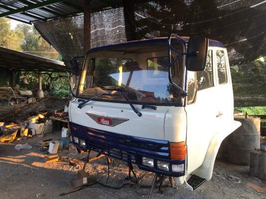 ขาย หัวสิบล้อ HINO. F18.  สีใหม่ อุปกรณ์ครบ