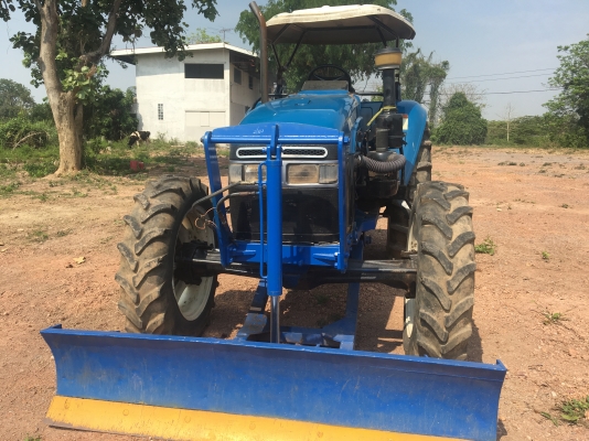 รถไถมือสอง ขายรถไถแชมป์954MXแรง ราคา385000บาท สนใจ โทร 081-365-5997 อำพร พาเจริญ ส่งฟรี300โลแรก(มีค้าแนะนำ5000ถ้ามาจากเฟสใครแจ้งทางร้านด้ายนะครับ) ต. วังบัว อ. คลองขลุงจ.กำแพงเพชร ดูสินค้าเพิ่มเติมได้ที่  (http://buasorn.truck2hand.com)