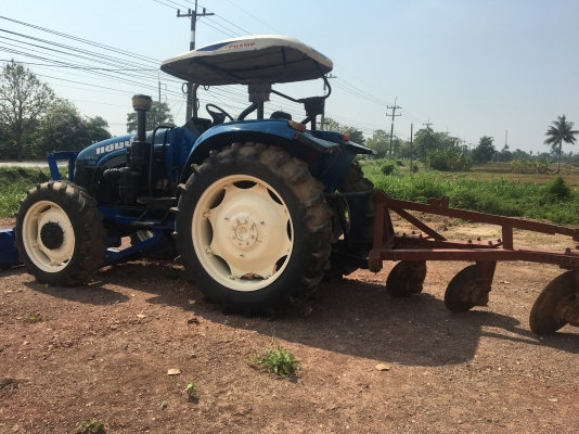 รถไถมือสอง ขายรถไถแชมป์954MXแรง ราคา385000บาท สนใจ โทร 081-365-5997 อำพร พาเจริญ ส่งฟรี300โลแรก(มีค้าแนะนำ5000ถ้ามาจากเฟสใครแจ้งทางร้านด้ายนะครับ) ต. วังบัว อ. คลองขลุงจ.กำแพงเพชร ดูสินค้าเพิ่มเติมได้ที่  (http://buasorn.truck2hand.com)