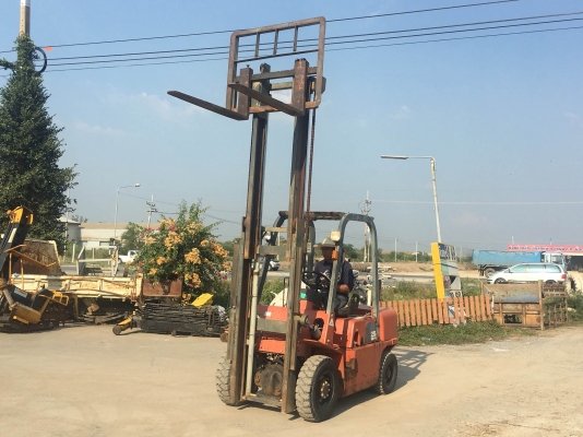 ขายรถโฟล์คลิฟท์ NISSAN รุ่น PJ02 น้ำหนักยก2.5ตัน เครื่องยนต์เบนซิน เครื่องดี เบรคดี ปั๊มแรง ทำงานนุ่มนวล มือสองจากญี่ปุ่น