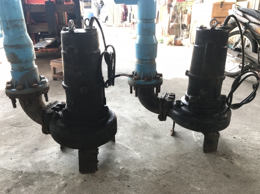 ขายไดโว่ Tsurumi 5HP. 380V made in Japan ใบดูดโคลน สภาพเดิมๆ เพิ่งยกออกจากบ่อ หมุนนิ่ม พร้อมใช้งาน มี 2ตัวครับ