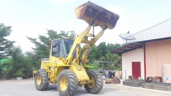 รถตักโคมัตสุ コマツ Komatsu WA100-3 เก่าญี่ปุ่น
