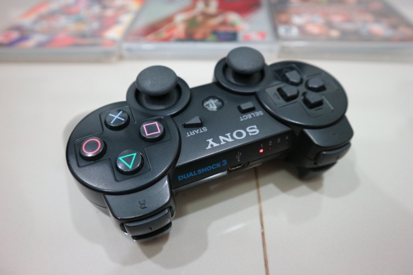 ลดราคา-เกมส์เพลย์3 Play Station III Super Slim 500 GB รุ่น CECH-4004A สภาพดี แถมแผ่นเกมส์แท้ 3 เกมส์ ลดราคา-เกมส์เพลย์3 Play Station III Super Slim 500 GB รุ่น CECH-4004A สภาพดี แถมแผ่นเกมส์แท้ 3 เกมส์