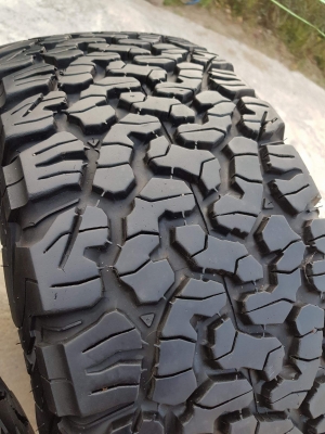 ขายยาง BF All KO2 265/70/16 สวยๆ