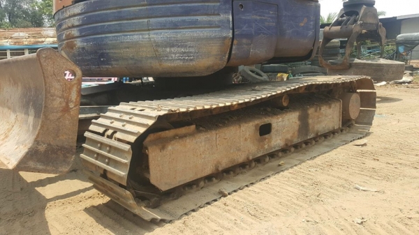 ขายรถคีบไม้มือหมุนได้ HITACHI 55URเทียบ60 เครื่องฟิตใหม่เอวแน่น ปั๊มแรงสภาพพร้อมทำงาน