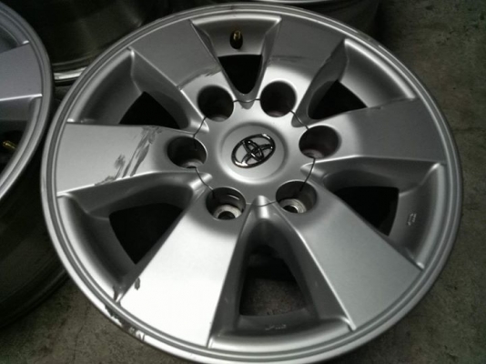 ล้อโตโยต้า พีรันเนอร์15&times;7 ชุด3200บ.โทร.0879050181.ส่งได้ทั่วไทย