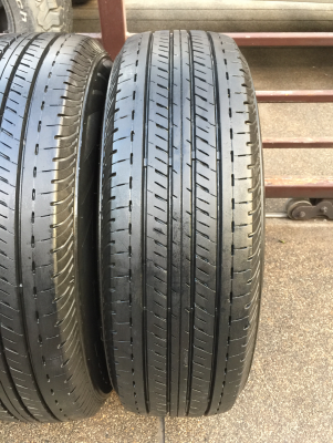 ยาง Bridgestone 205 70 15 ปี17 ดอกเต็ม ไม่มีปะ ใช้ยาว ราคาไม่แพง