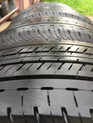 ยาง Bridgestone 205 70 15 ปี17 ดอกเต็ม ไม่มีปะ ใช้ยาว ราคาไม่แพง