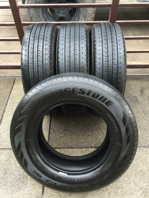 ยาง Bridgestone 205 70 15 ปี17 ดอกเต็ม ไม่มีปะ ใช้ยาว ราคาไม่แพง