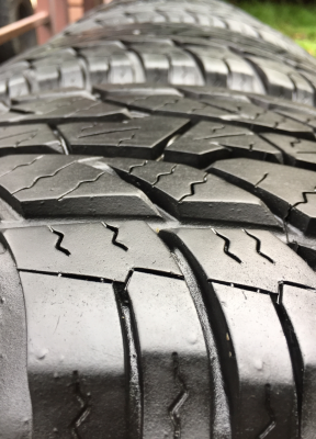 ยาง All Maxxis 265 65 17 ปลายปี16 ดอกเต็ม เนื้อนิ่มๆ ใช้ยาว ราคาไม่แพง