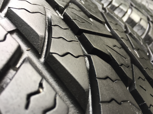 ยาง All Maxxis 265 65 17 ปลายปี16 ดอกเต็ม เนื้อนิ่มๆ ใช้ยาว ราคาไม่แพง