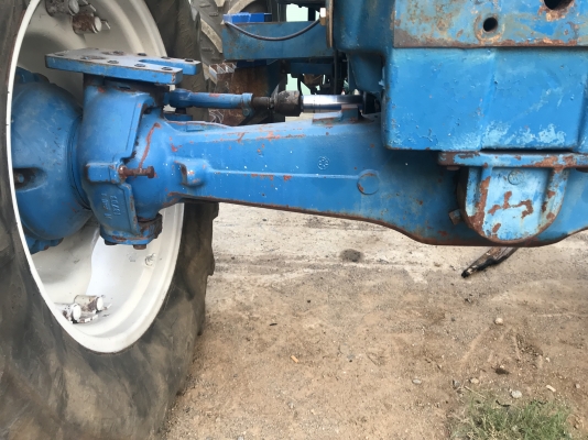 รถไถ Ford 8210 cararo รถเก่านอกไม่เคยใช้งานในไทย แอร์เย็นๆ