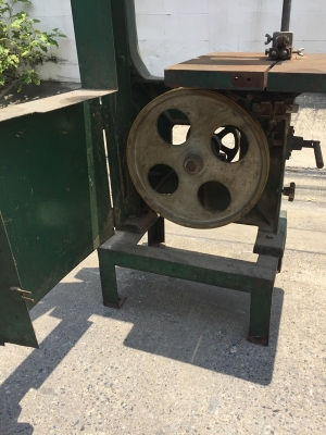 เลื่อยสายพาน