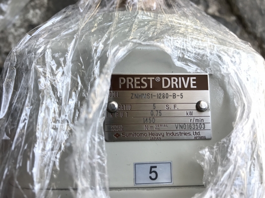 ขายมอเตอร์เกียร์ Prest drive Sumitomo 1HP. 380V อัตราทด 1:5 มีระบบเบรคในตัว ของใหม่ในกล่อง ไม่เคยใช้งาน มี 2ตัวครับ