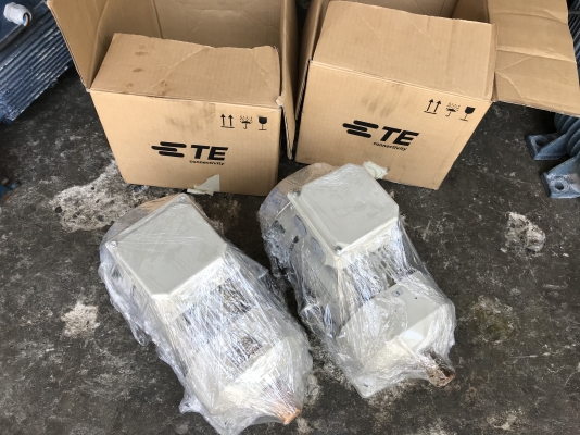 ขายมอเตอร์เกียร์ Prest drive Sumitomo 1HP. 380V อัตราทด 1:5 มีระบบเบรคในตัว ของใหม่ในกล่อง ไม่เคยใช้งาน มี 2ตัวครับ