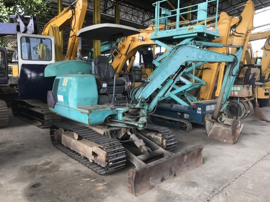 Komatsu PC30-7 รถนอกสภาพดี เก่าญี่ปุ่น เครื่องปั๊มดี ตรวจเช็คแล้ว สนใจติดต่อ 0813553478(คุณโย)