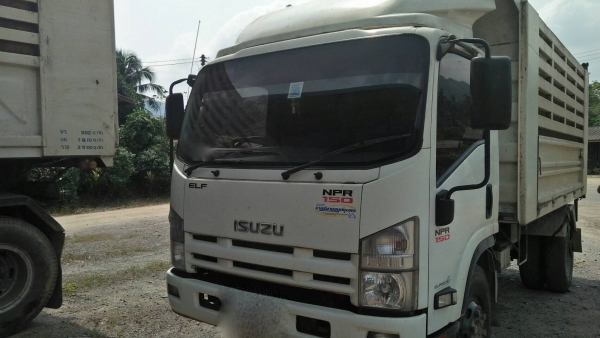 รถอีซูซุ 6 ล้อดั้ม NPR 150 แรงม้า. ปี 53. , ( รถวิ่ง 29x,xxx กม. ) สนใจติดต่อ 081 - 6079515
