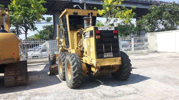 รถเกรด CAT 140 G เล่มทะเบียนราคา 3,500,000 รถ กทม.