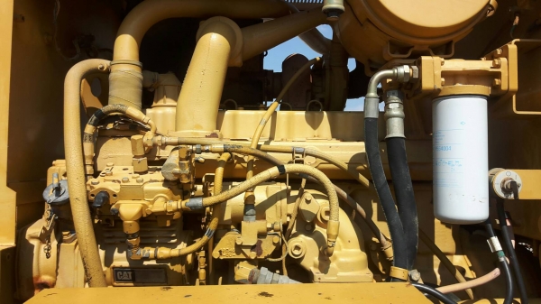 รถเกรด CAT 140 G เล่มทะเบียนราคา 3,500,000 รถ กทม.