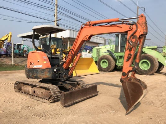Hitachi ZX30 ลายหัวเจาะ ราคา 390,000฿ รถเก่าญี่ปุ่น Hitachi ZX30 ลายหัวเจาะ ราคา 390,000฿ รถเก่าญี่ปุ่น