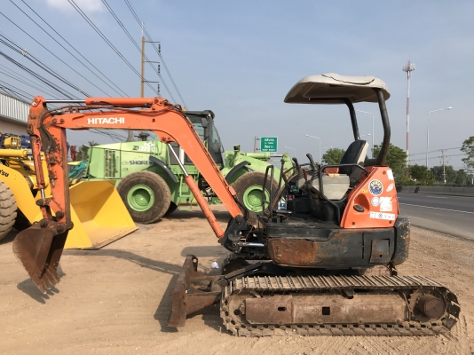 Hitachi ZX30 ลายหัวเจาะ ราคา 390,000฿ รถเก่าญี่ปุ่น Hitachi ZX30 ลายหัวเจาะ ราคา 390,000฿ รถเก่าญี่ปุ่น