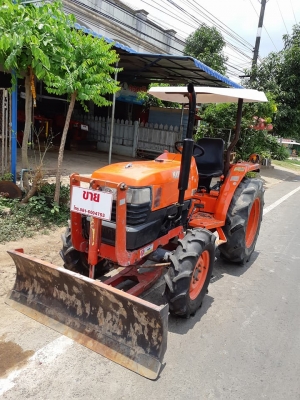 ขายครับ 34 แรง ใบดัน ผานพรวน สีเดิมๆ เล่มชุดโอนครบ ราคา 165,000 บาท กันทรลักษ์ ศรีสะเกษ โทร.0816004753/0984422502 ครับ