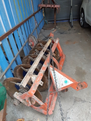 ขายครับ 34 แรง ใบดัน ผานพรวน สีเดิมๆ เล่มชุดโอนครบ ราคา 165,000 บาท กันทรลักษ์ ศรีสะเกษ โทร.0816004753/0984422502 ครับ